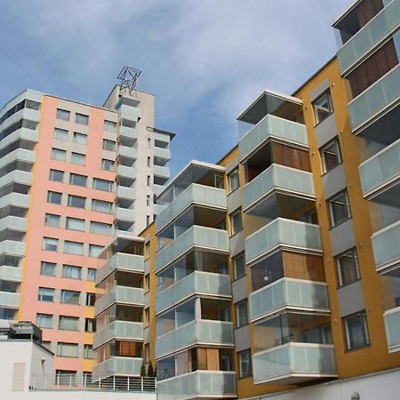 New Modern 4-Room Apartment With Big Balcony And Undeground Parking In Center Of タリン エクステリア 写真