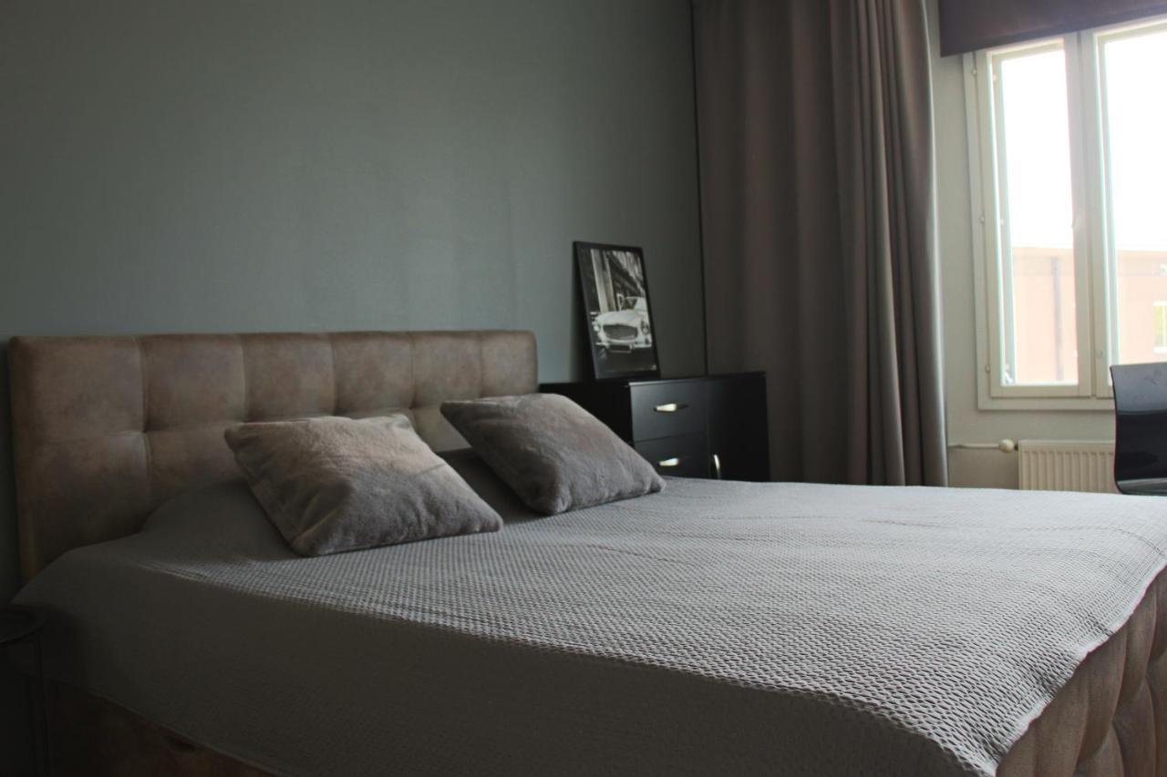 New Modern 4-Room Apartment With Big Balcony And Undeground Parking In Center Of タリン エクステリア 写真