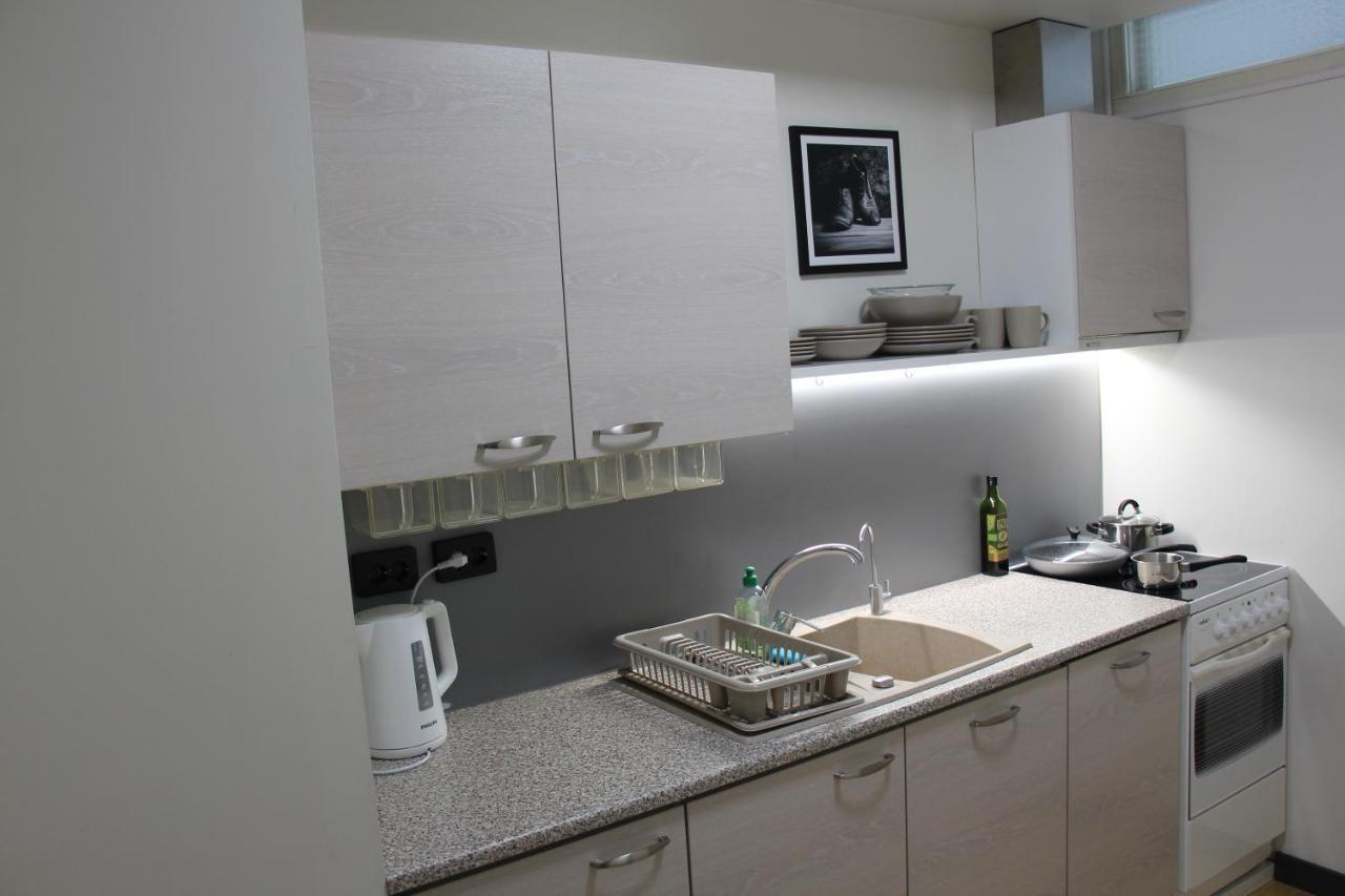 New Modern 4-Room Apartment With Big Balcony And Undeground Parking In Center Of タリン エクステリア 写真