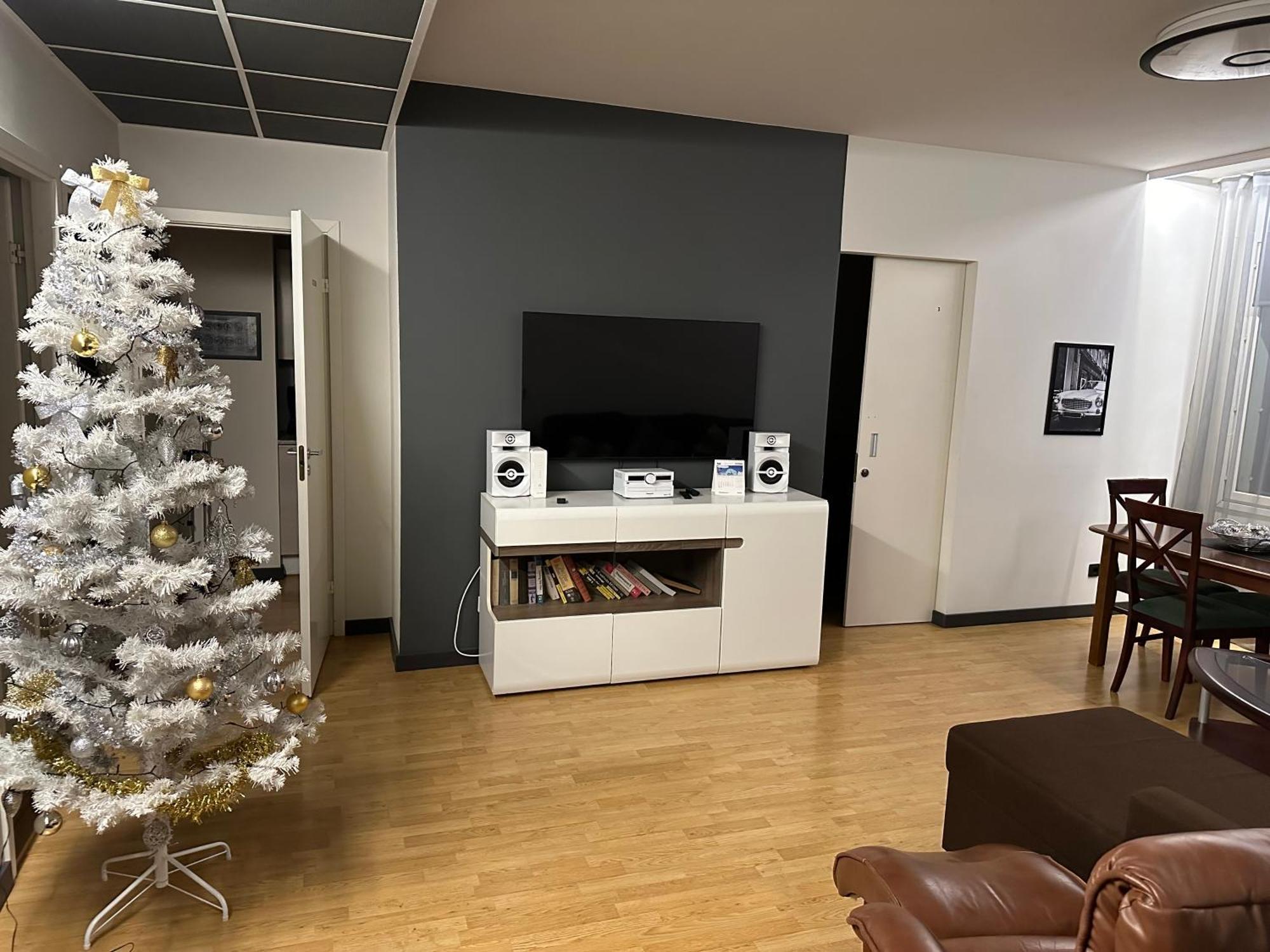 New Modern 4-Room Apartment With Big Balcony And Undeground Parking In Center Of タリン エクステリア 写真